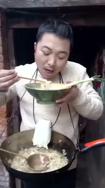 吃白瓜搞笑视频大全集,欢乐无限