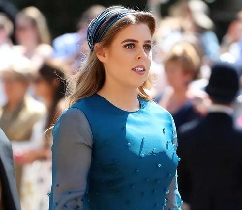 英国伦敦公主吃瓜视频,现场吃瓜互动，展现王室亲和力