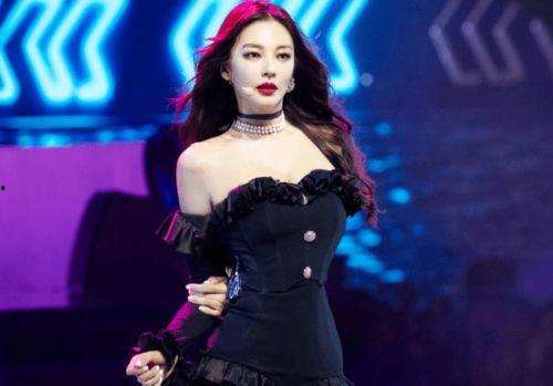 张雨绮吃瓜现场视频播放,现场气氛热烈引网友热议